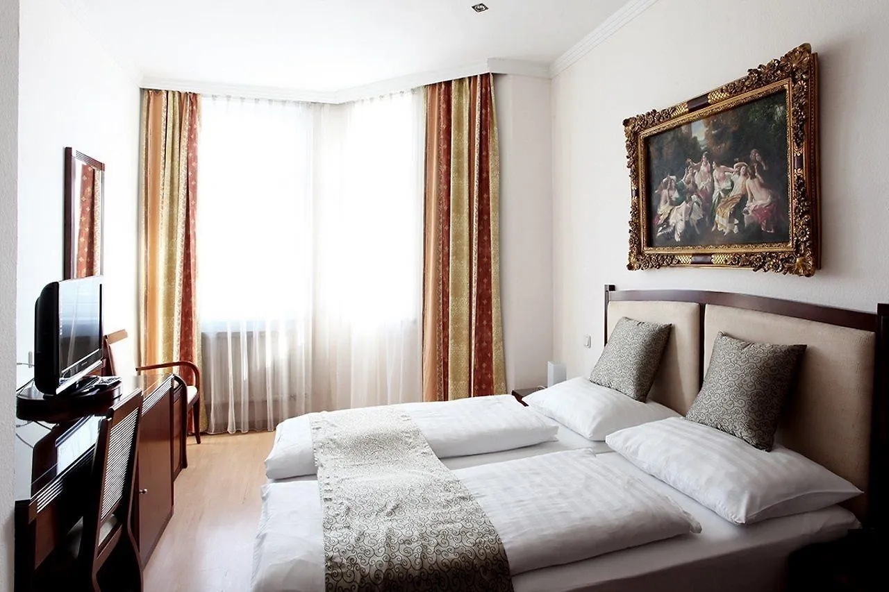 Yggotel Mejse Vienna 3*,